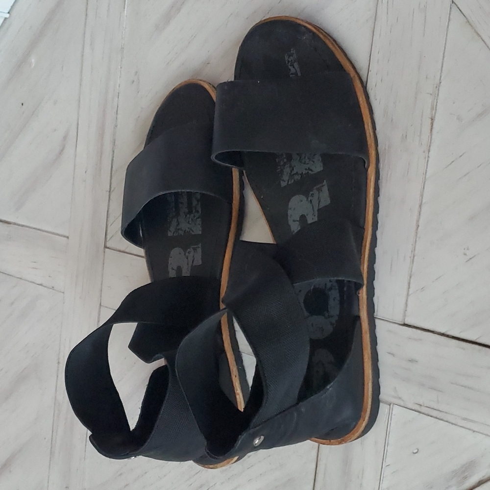 Sorel sandals